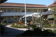 Image missing alt text